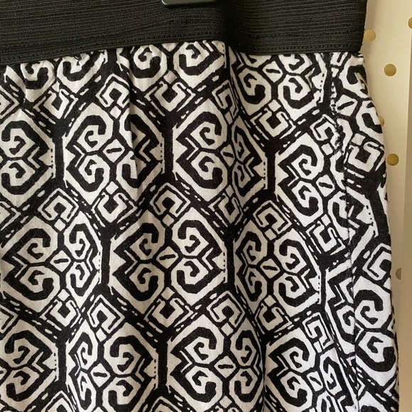 Double Click: Patterned Wide Leg Casual Soft Pants - Picture 4 of 8